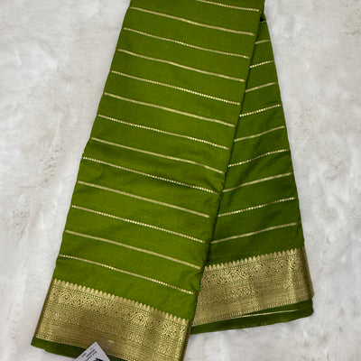 Parrot Green